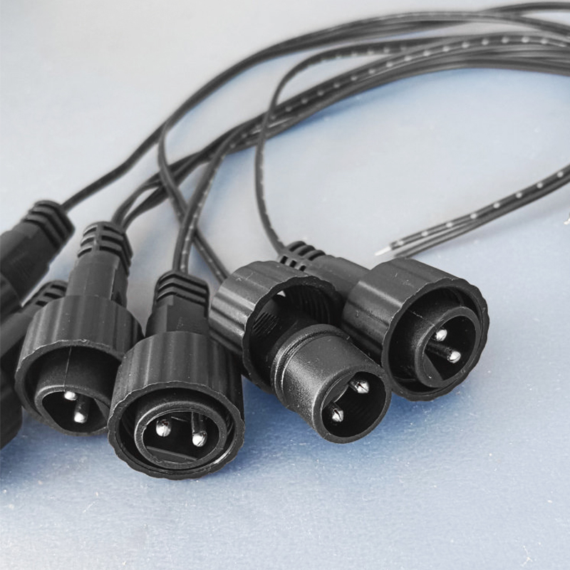 Zewnętrzne złącze LED 2-pinowe – Outdoor Lighting Experts recenzja i cena